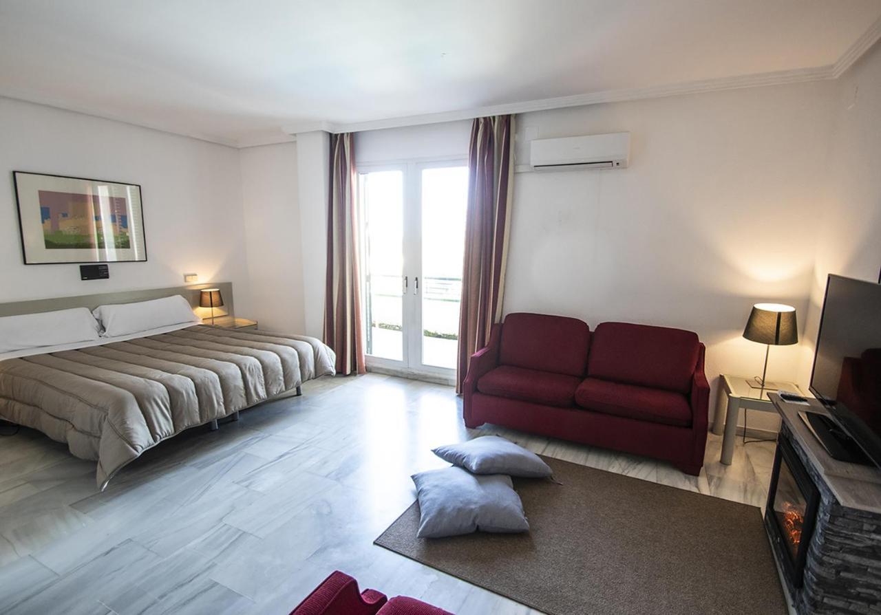 Hospedium Hotel Apartamentos Simon Verde Μαϊρένα δελ Αλχαράφε Εξωτερικό φωτογραφία